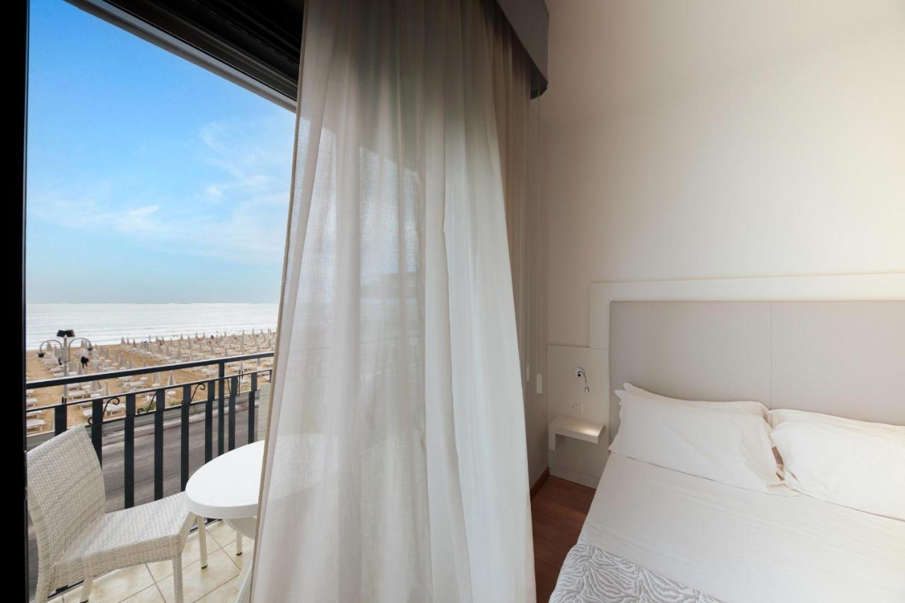 Hotel El Salvador Frontemare Piscina Riscaldata Lido di Jesolo Exterior foto